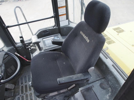 รถตักล้อยาง  WA300-3E-53174  สภาพสวยพร้อมใช้งาน  ภาพเดิม ๆ จากญี่ปุ่น  กำลังเดินทางเข้าไทย  โทร.081-373-0559