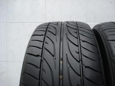 ขายยาง 1 คู่ dunlop LM 703 225-55-17 ปี 12 ขายยาง 1 คู่ dunlop LM 703 225-55-17 ปี 12