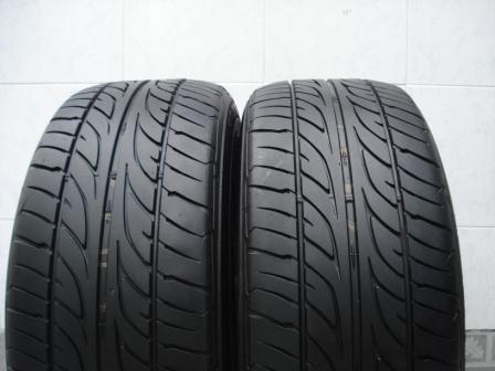 ขายยาง 1 คู่  dunlop LM 703 225-55-17 ปี 12