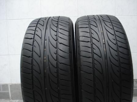 ขายยาง 1 คู่ dunlop LM 703 225-55-17 ปี 12 ขายยาง 1 คู่ dunlop LM 703 225-55-17 ปี 12