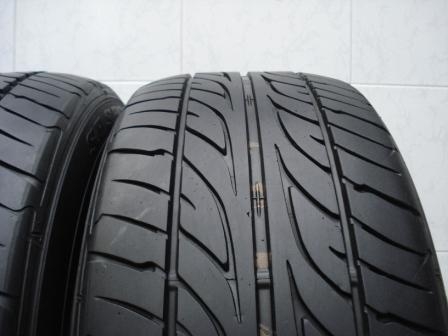 ขายยาง 1 คู่ dunlop LM 703 225-55-17 ปี 12 ขายยาง 1 คู่ dunlop LM 703 225-55-17 ปี 12