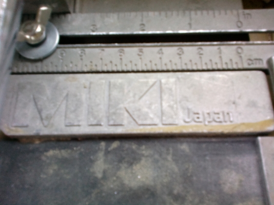 ขายที่ตัดกระเบื้องปูพื้น japan