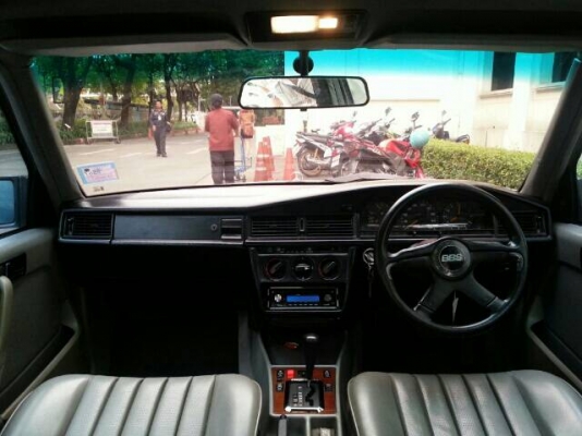 ขายรถบ้านBENZ 190E เครื่อง1J ติดLPG ชุดแต่งAMG แม็ก17แท้ ท่อBRABUS รถสวย มีเสน่ห์ ขายรถบ้านBENZ 190E เครื่อง1J ติดLPG ชุดแต่งAMG แม็ก17แท้ ท่อBRABUS รถสวย มีเสน่ห์