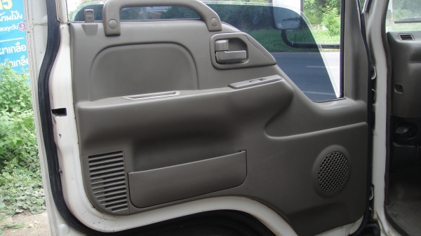 ISUZU NPR หัวการ์ตูน เครื่อง4HF1(135แรง) รถสีเดิมๆสวยจัด