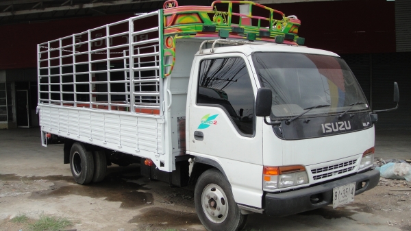 ISUZU NPR หัวการ์ตูน เครื่อง4HF1(135แรง) รถสีเดิมๆสวยจัด