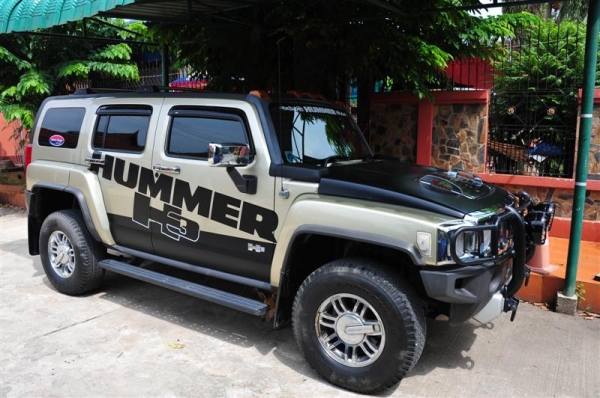 Hummer H3 3,700cc. Niche Cars Y2011.