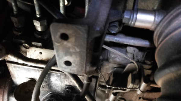 **280,000 บ.ต่อรอง**ขาย6ล้อใช้งาน HINO KM310 วางเครื่องTOYOTA 1W 115HP(ตัวเดียวกับWO4D ลงเล่ม) เครื่องแน่นแรงดี ช่วงล่าง6น็อต หน้า-หลัง คัสซีดี ไม่ปะไม่ดาม กระบะยาว4.5ม.พื้นไม้คอกเหล็กสภาพดี ยางดี6เส้น หัวเดิมภายในดี คอนโซลโอเค พร้อมใช้ พร้อมลุยงาน เอกสาร