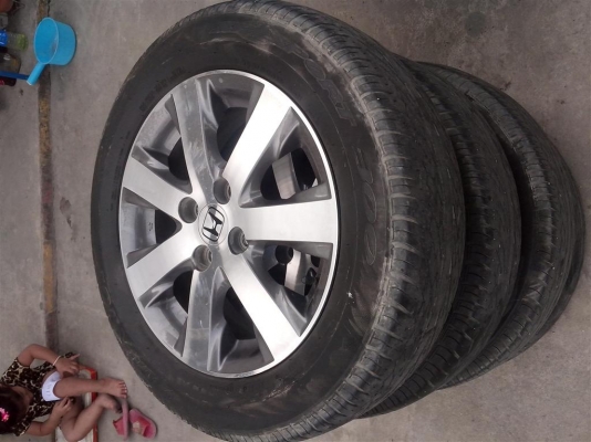 ขายแม๊ก HONDA พร้อมยาง ขอบ 15 ปี 2011