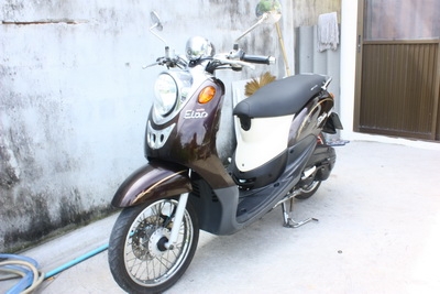 ขาย Yamaha Fino ปี 52 สีน้ำตาล ขาว เครื่องเดิม