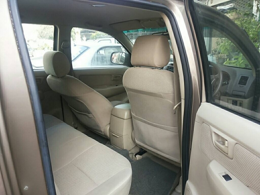 ขายtoyota vigo 2.5E  inter ภาษีถูก1300บาท