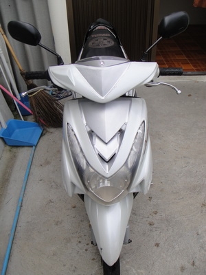ขาย Yamaha Mio ZR 115สีขาวมุก ปี 50 ราคาย่อมเยา สนใจดูก่อนได้ครับ