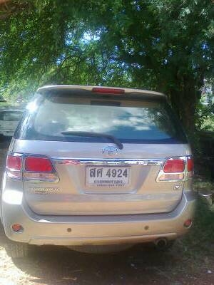 TOYOTA FORTUNER 3.0V AUTO โฟวีลปี49 วิ่งน้อย ยางโยโกใหม่ 4เส้น