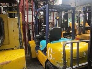 รถยกโคมัสสึรุ่น 12 น้ำหนักยก 3 ตัน เสาสูง 6 เมตร//****ราคาร้อนๆ 390,000****// เครื่องดีเซล เกียร์ออโต้