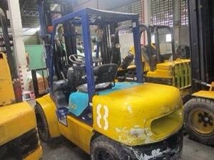 รถยกโคมัสสึรุ่น 12 น้ำหนักยก 3 ตัน เสาสูง 6 เมตร//****ราคาร้อนๆ 390,000****// เครื่องดีเซล เกียร์ออโต้