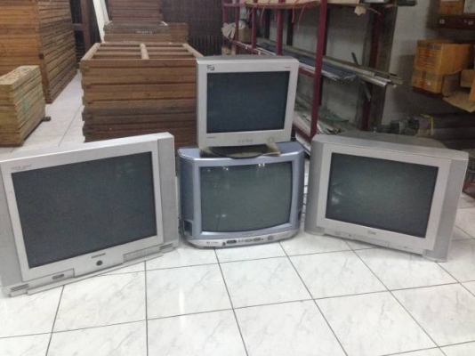 ขายจอทีวี3ตัว คอม1ตัว 1500 ติดต่อ 081-2990958