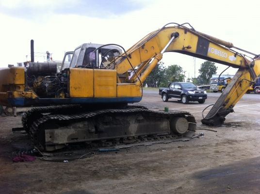 ขายรถแบคโฮ KOBELCO SK-220-T มีลายหัวกระแทก ช้วงล้างเต็ม ราคาถูกๆต่อรองได้