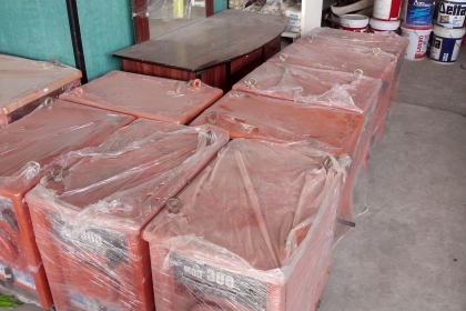 ขายตู้พลัง 300 แอมป์ มือสอง รุ่นใหม่ สภาพดีทุกตู้เดิมๆ ไม่ทำสี จัดส่งได้ครับ