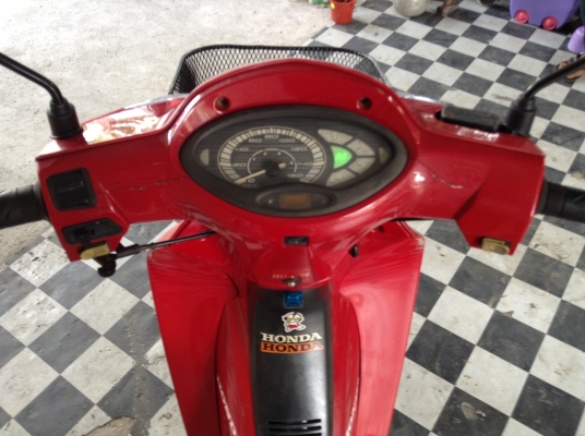 ขาย!!!เวฟ125s ปี46 รถเครื่องดีคับ มีเล่มทะเบียนครบ ภาษีไม่หมด