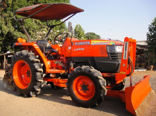 คูโบต้า L3408 4 WD 2 เพลา ใบมีดหน้าช้าง  ผาน 6x22 ทำงาน 1040  ชั่วโมง..