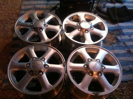 ขายครับ แม๊กเดิม อีซูซุ ขอบ16 ไร้ริ้วรอย จัดส่งทั่วประเทศ ขายครับ แม๊กเดิม อีซูซุ ขอบ16 ไร้ริ้วรอย จัดส่งทั่วประเทศ