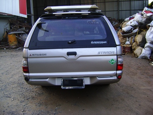 ขาย mitsubishi g cab 4 ประตูเครื่อง 1j ขาย mitsubishi g cab 4 ประตูเครื่อง 1j