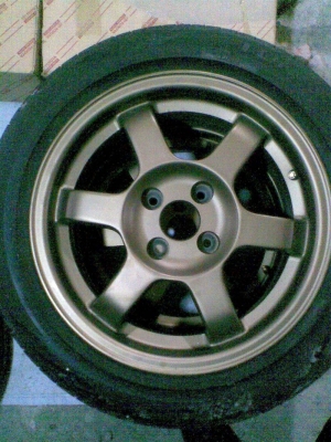 ขายล้อแม็กพร้อมยาง ขอบ 15 นิ้ว 4รู100 1ชุด
