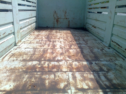 กระบะเหล็ก 10 ล้อ ไม่ดัมพ์ ยาว 6 เมตร ขายถูกๆๆ