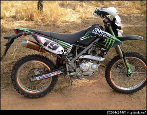 ขายdtracker125 พร้อมของแถม มีล้อเดิมแถม ท่อเก่า ท่อแต่ง พร้อมทะเบียน