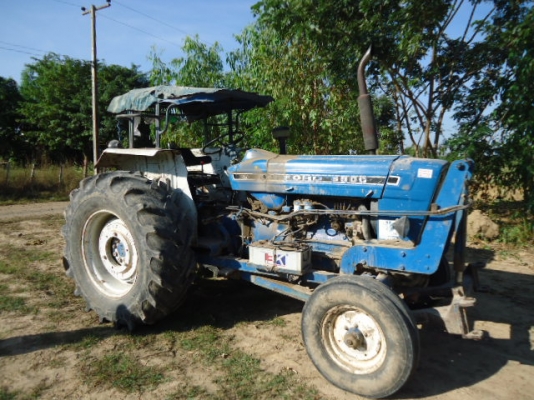 รถไถฟอร์ด 6600 T5 เพลาเดียว เล่มทะเบียนชุดโอนพร้อม รถสภาพใช้งานตลอด  เครื่องดี พวงมาลัยเพาเวอร์เบาดี ผานหลัง CMT  และ ใบมีดดันหน้า สนใจติดต่อ โทร 081-9972972