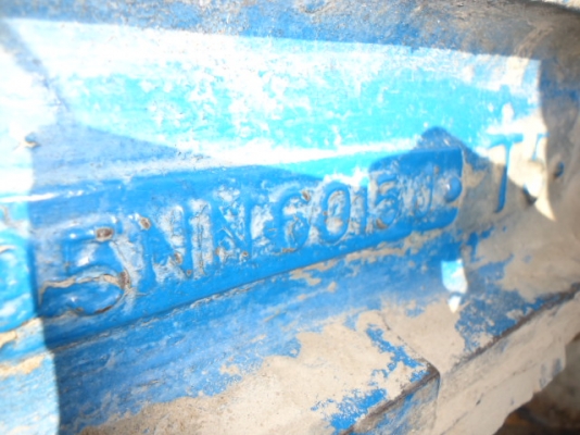 รถไถฟอร์ด 6600 T5 เพลาเดียว เล่มทะเบียนชุดโอนพร้อม รถสภาพใช้งานตลอด  เครื่องดี พวงมาลัยเพาเวอร์เบาดี ผานหลัง CMT  และ ใบมีดดันหน้า สนใจติดต่อ โทร 081-9972972