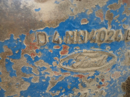 รถไถฟอร์ด 6600 T5 เพลาเดียว เล่มทะเบียนชุดโอนพร้อม รถสภาพใช้งานตลอด  เครื่องดี พวงมาลัยเพาเวอร์เบาดี ผานหลัง CMT  และ ใบมีดดันหน้า สนใจติดต่อ โทร 081-9972972