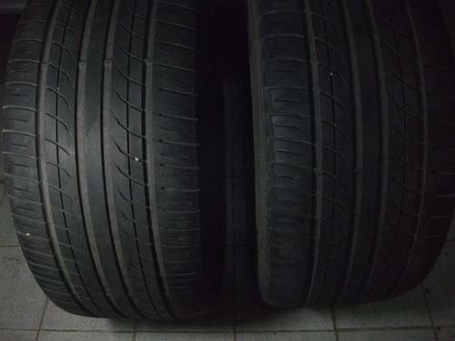 ขายยางดอกหนา 255/40/17 มี 1 คู่ ขาย 3000 บาท  ยี่ห้อ โยโกฮาม่า ecos สัปดาห์ 44 ปี 200