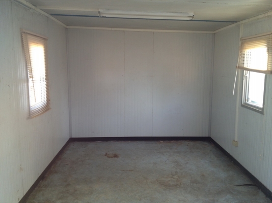 ขายตู้ออฟฟิต สภาพใหม่ มีแอร์ พัดลมระบาย เดินไฟ 2 จุด ครบทุกสิ่ง พร้อมใช้