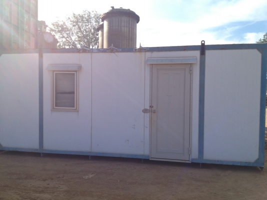 ขายตู้ออฟฟิต สภาพใหม่ มีแอร์ พัดลมระบาย เดินไฟ 2 จุด ครบทุกสิ่ง พร้อมใช้