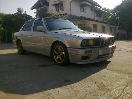 ขาย BMW E30เครื่อง1jzแก็สLPG+นำ้มันพวงมาลัยเพาเวอร์+แอร์เย็น+ภาษี56ดิสเบรค4ล้อ