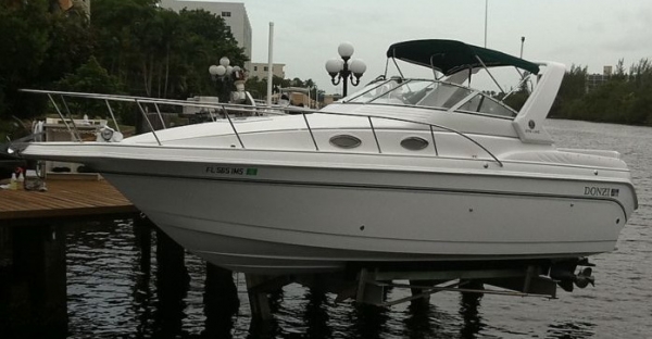 ขายเรือนำเข้าจาก USA หลายแบบ 16'-33' ขายเรือนำเข้าจาก USA หลายแบบ 16'-33'