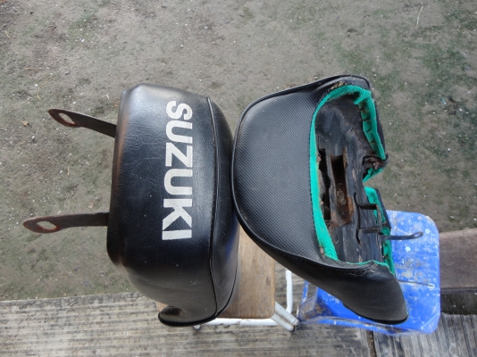 ขายเบาะ k-125 สภาพเก่าใช้งานได้ สนใจติดต่อ โทร.081-005-8785