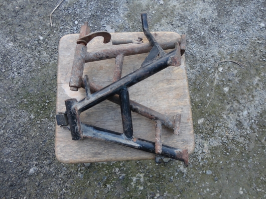 ขายขาตั้ง NOVA-A-100 สภาพเก่าเก็บ สนใจติดต่อโทร.081-005-8785