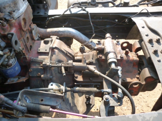 แสงฟ้าเต้นรถ/////จำหน่ายรถ6ล้อHINO-FC114A วางหัวFCนอก พวงมาลัยเพาเวอร์ ยางใหม่6เส้น ยาว5.50.ม