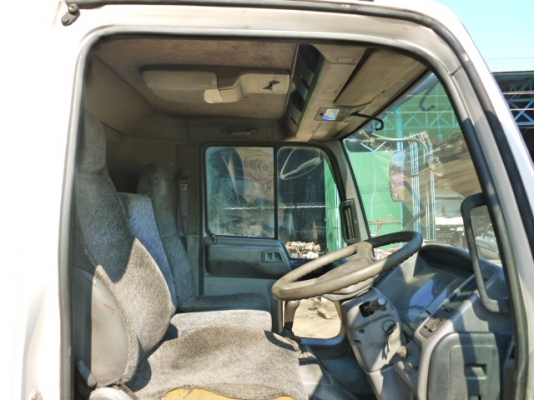 แสงฟ้าเต้นรถ/////จำหน่ายรถ6ล้อHINO-FC114A วางหัวFCนอก พวงมาลัยเพาเวอร์ ยางใหม่6เส้น ยาว5.50.ม