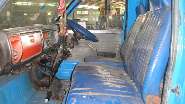 หัวรถ ISUZU KS พื้นแสตนเลส สภาพดีของครบ ยกใส่รถวิ่งได้เลย หัวรถ ISUZU KS พื้นแสตนเลส สภาพดีของครบ ยกใส่รถวิ่งได้เลย