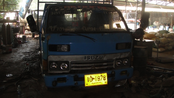 หัวรถ ISUZU KS พื้นแสตนเลส สภาพดีของครบ ยกใส่รถวิ่งได้เลย หัวรถ ISUZU KS พื้นแสตนเลส สภาพดีของครบ ยกใส่รถวิ่งได้เลย