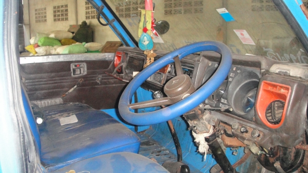 หัวรถ ISUZU KS พื้นแสตนเลส สภาพดีของครบ ยกใส่รถวิ่งได้เลย หัวรถ ISUZU KS พื้นแสตนเลส สภาพดีของครบ ยกใส่รถวิ่งได้เลย