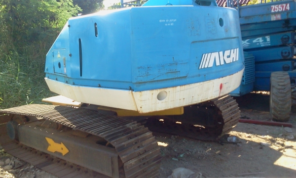 ** รถกระเช้า AICHI **