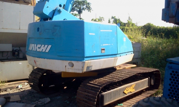 ** รถกระเช้า AICHI **