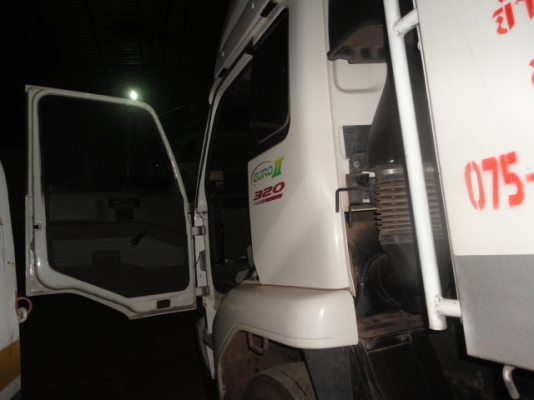 NISSAN  EURO320จัดไฟแนนซ์โดยบริษัทราชธานีลิสซิ่งได้  2,100,000 บาทค่ะ