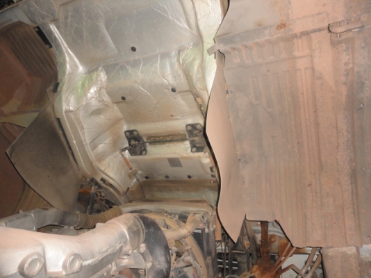 NISSAN  EURO320จัดไฟแนนซ์โดยบริษัทราชธานีลิสซิ่งได้  2,100,000 บาทค่ะ