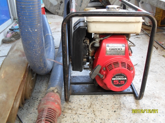 ขายเครื่องสูบน้ำ HONDA แท้ ขนาด 3.5 แรงท่อ 2นิ้ว,ขนาด 5.5 แรง ท่อ 3 นิ้วพร้อมท่อดูด 6 เมตร สายยาง 15 เมตร ราคา 12,500.