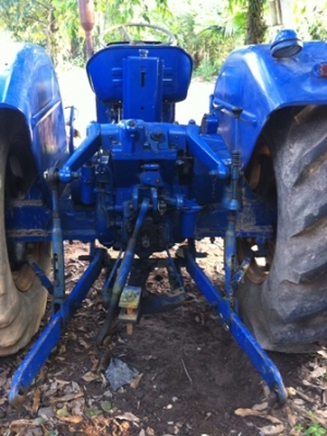 ขายรถไถ LEYLAND 272  70 แรงม้า  150000 บาท