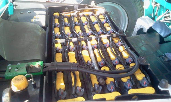 ** BATTERY FORKLIFT 1.5 TON